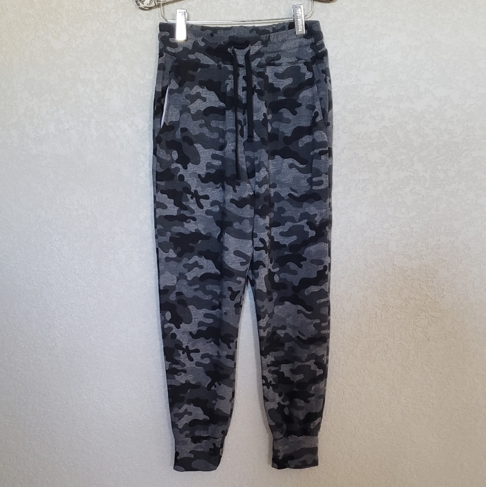 Sundry cropped  pocket jogger size Small